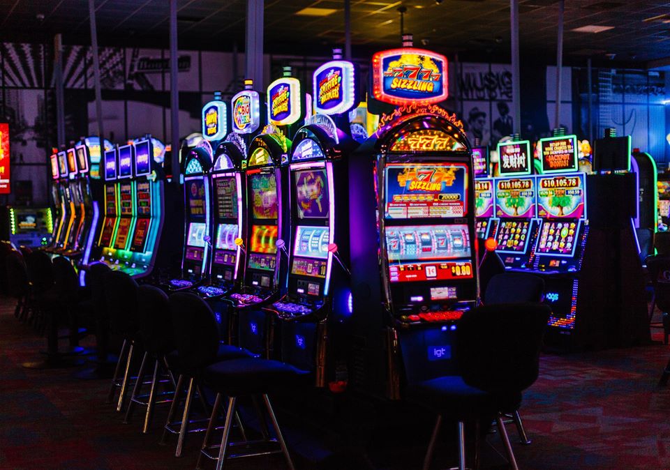 image of a bank of slot machines at Grand Lake Casino
