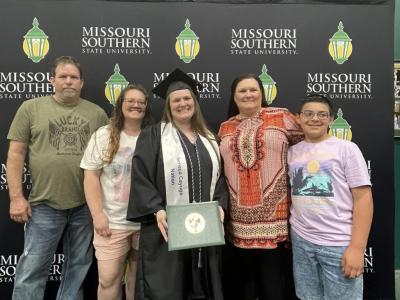 Photo of Julie Youngblood